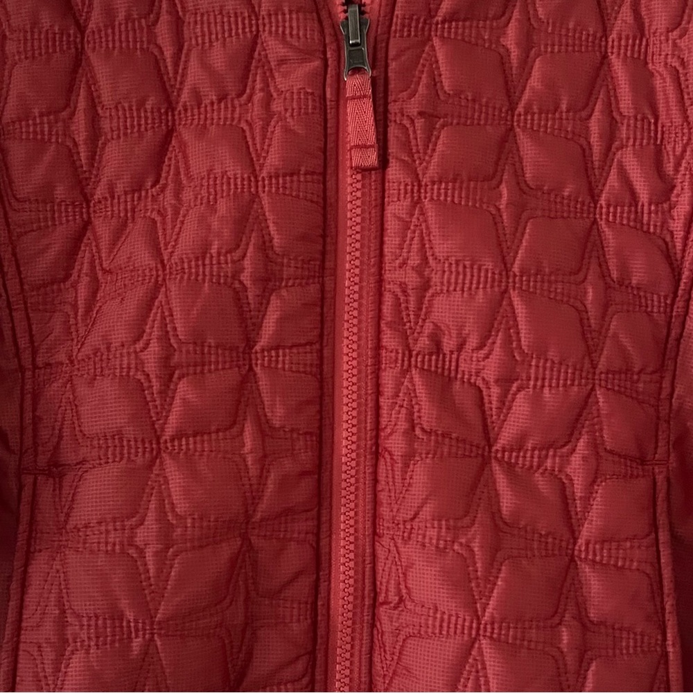 North Face ❤️ Lightweight Puffer Jacket - Picture 5 of 11
